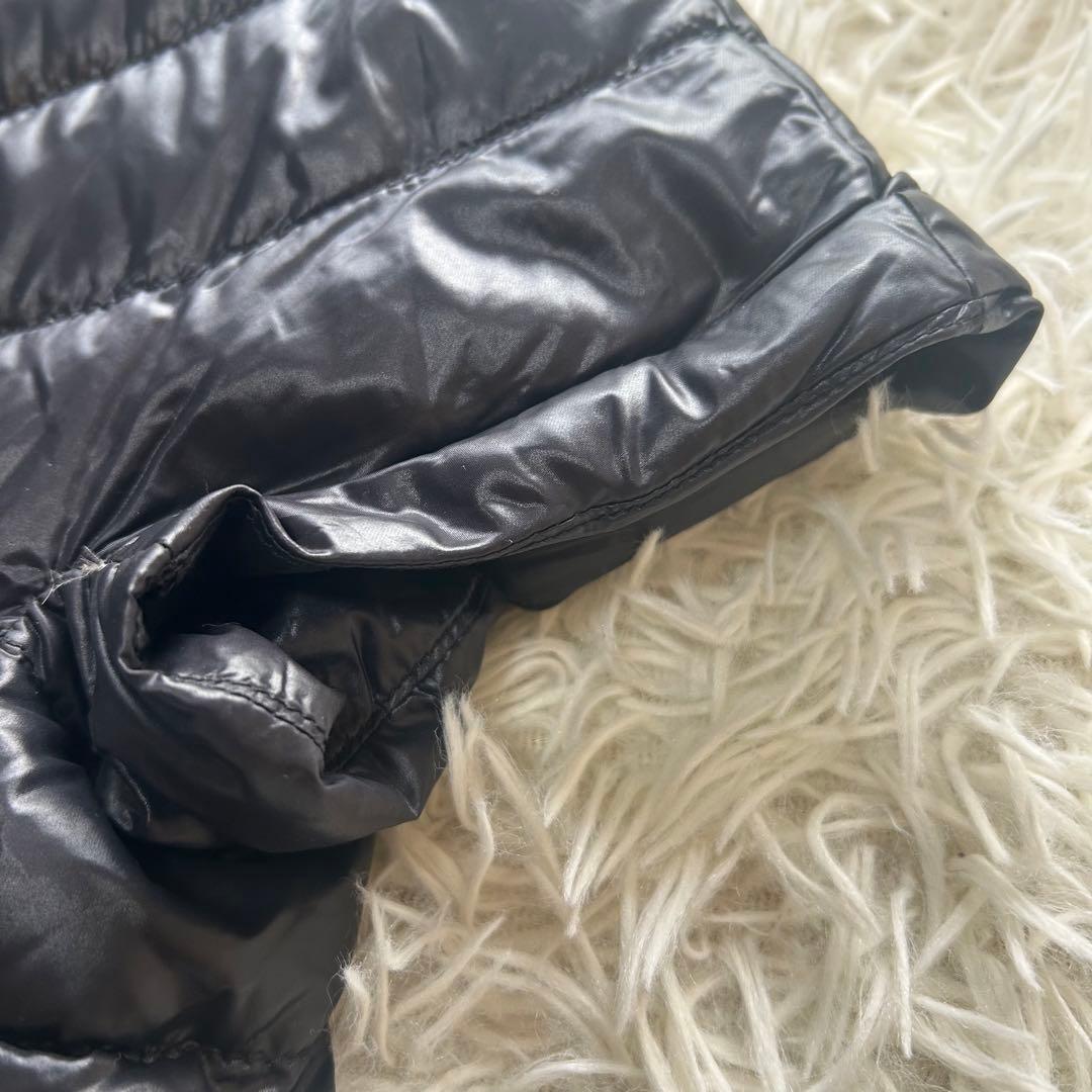 美品 HERNO ICONICO エミリア ケープ ダウンベスト 半袖　38 黒