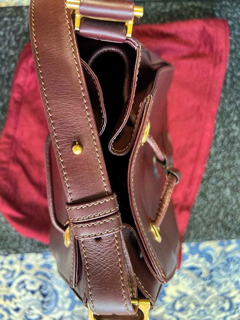 る*る様 バージンレザーショルダーバッグ