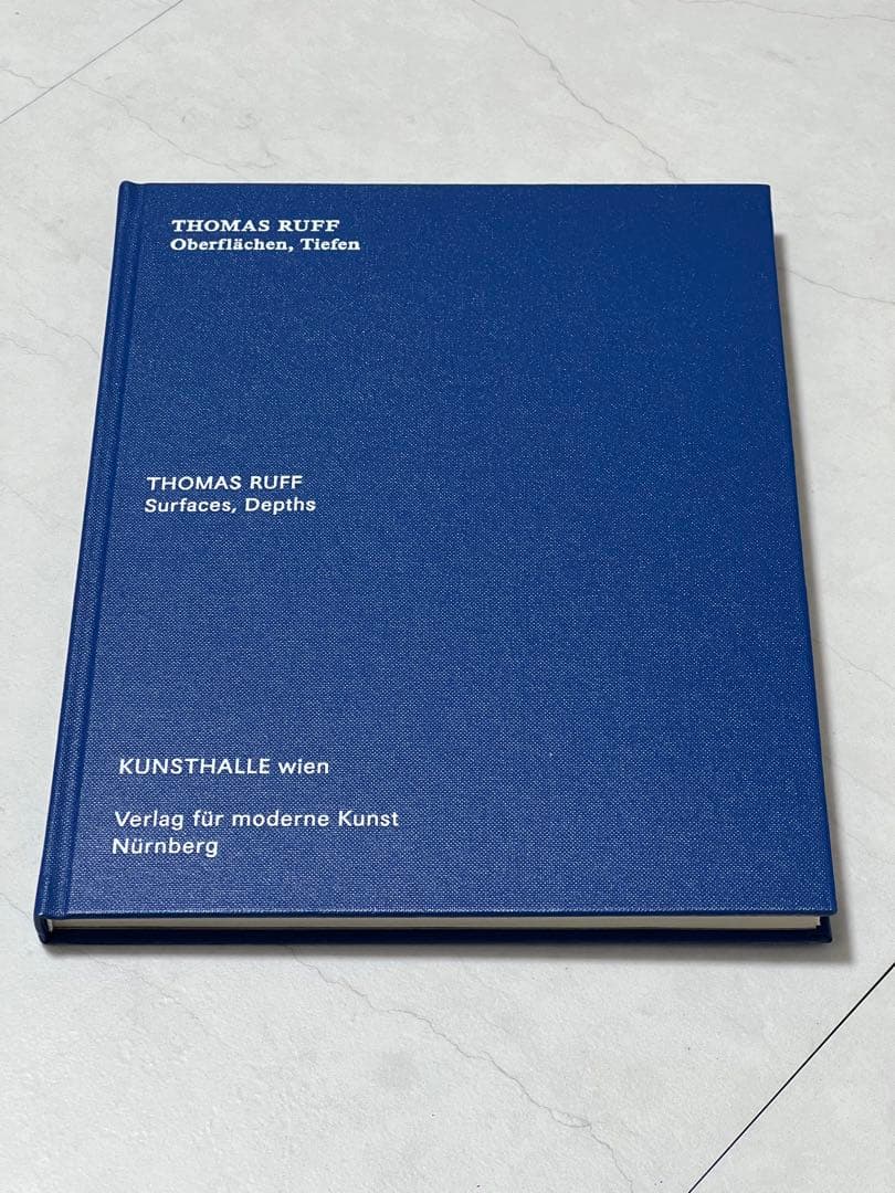 アート・デザイン・音楽 Thomas Ruff: Surfaces, Depths