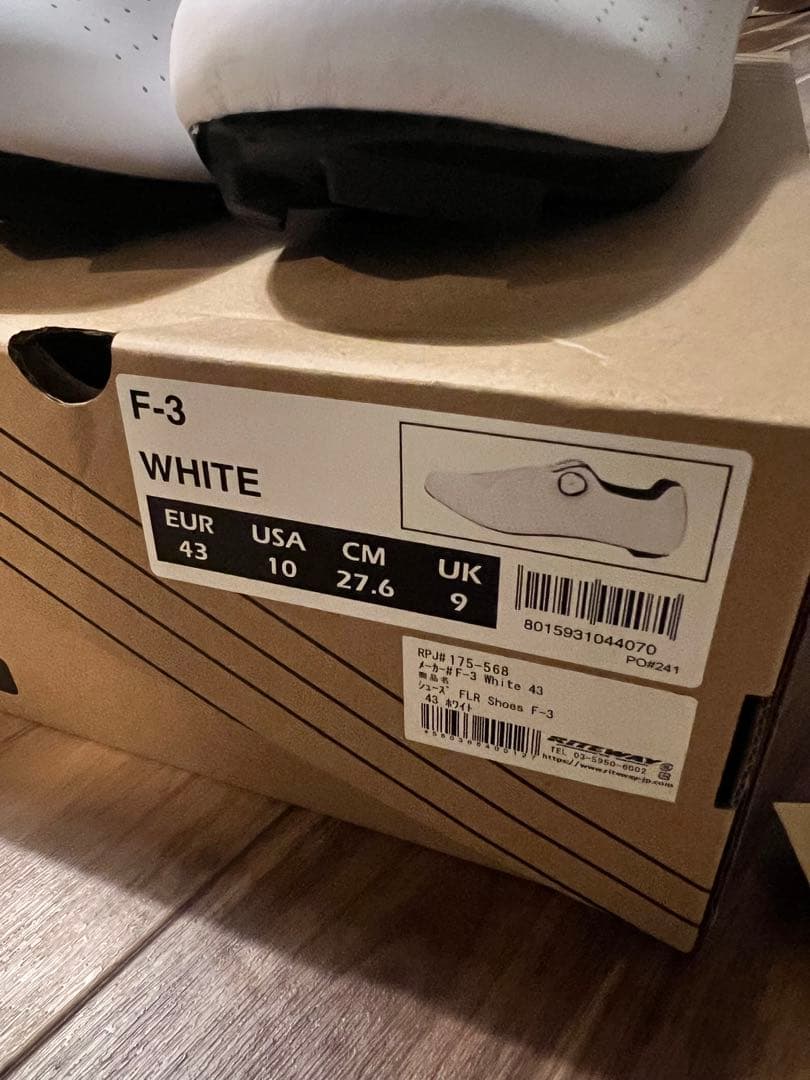 ウェア FLR F-3 white EU43