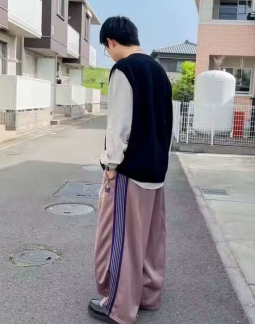 needles トラックパンツ　ライトパープル