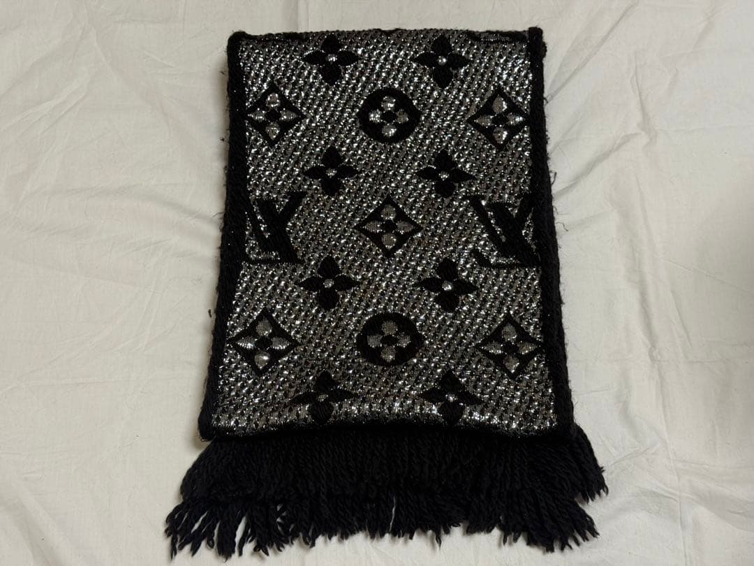 がっつけ。【おまけ付き】ルイヴィトン マフラー