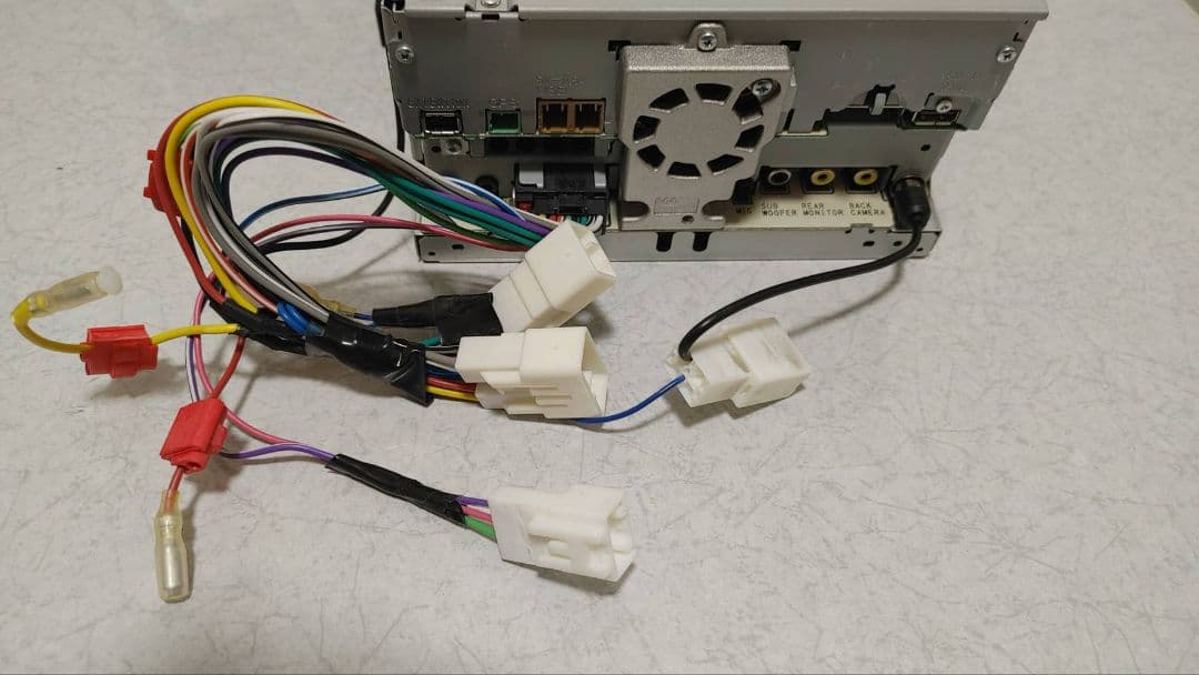 カロッツェリア メモリーナビ 楽ナビ　9インチ　RQ902　地図２１年