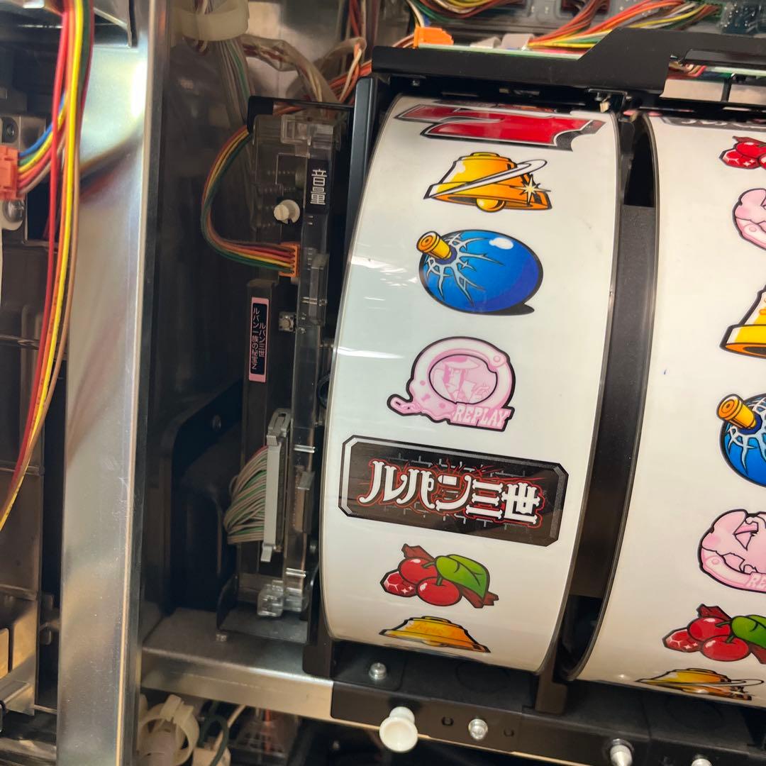 ルパン三世 スロットマシン　ルパン一族の秘宝