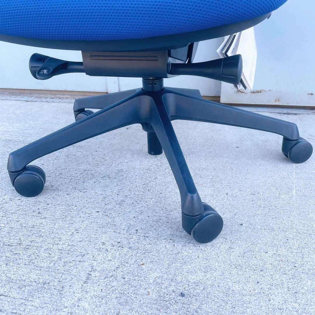 オカムラ シルフィー ハイバック メッシュ アジャストアーム オフィスチェア①