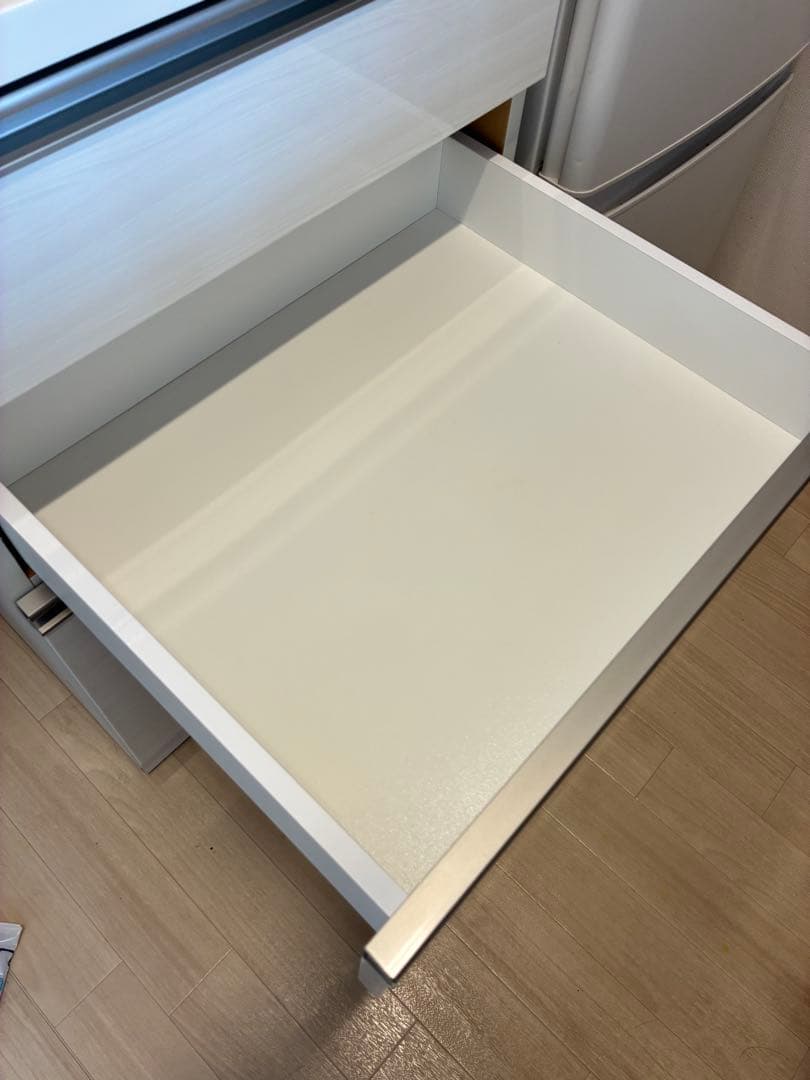 ホワイトキッチンカウンター 3引き出し　ニトリ