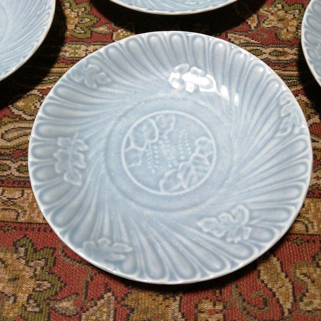 瀬戸焼　青磁陽刻文皿　20枚　15.3cm　大正期～昭和初期