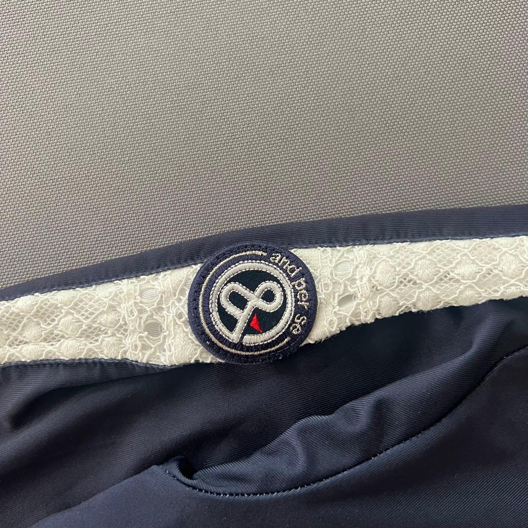 and per se アンパスィ　レース　モックネック　長袖シャツ　ゴルフ　ロゴ