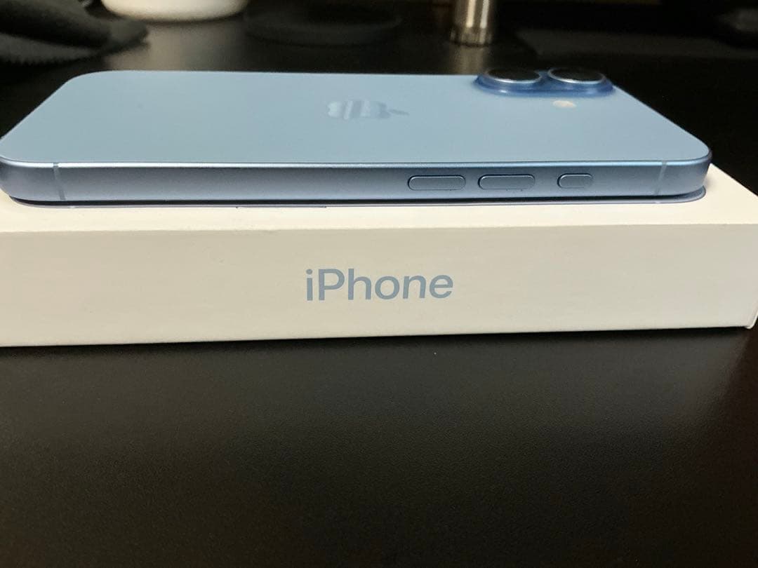 iPhone17 ミストブルー 256GB 美品