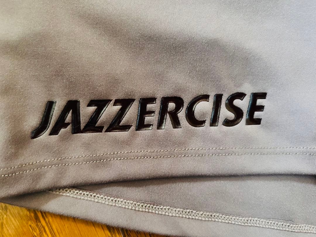 JAZZERCIZE スポーツウェアセット ベージュ