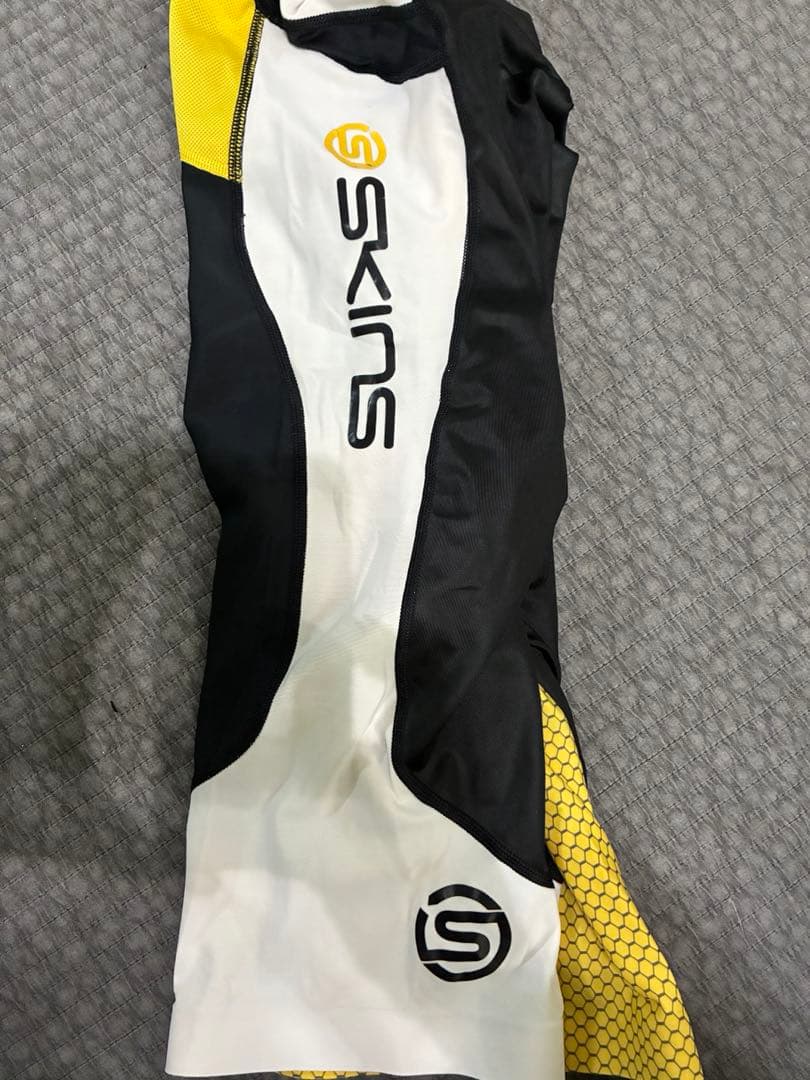 SKINS スキンズ サイクル トライスーツ ノースリーブ　Ｍサイズ