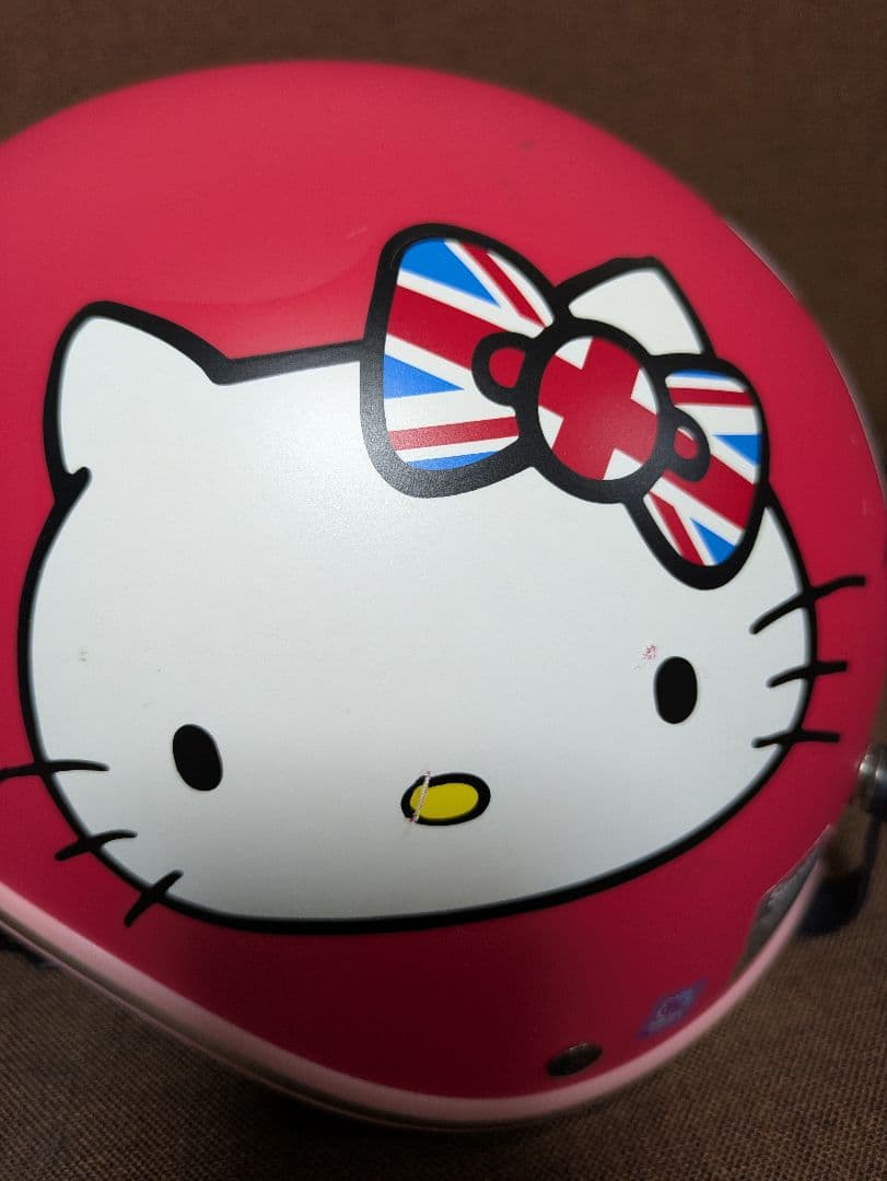 台湾　ハローキティ 半帽ヘルメット ピンク　激レア
