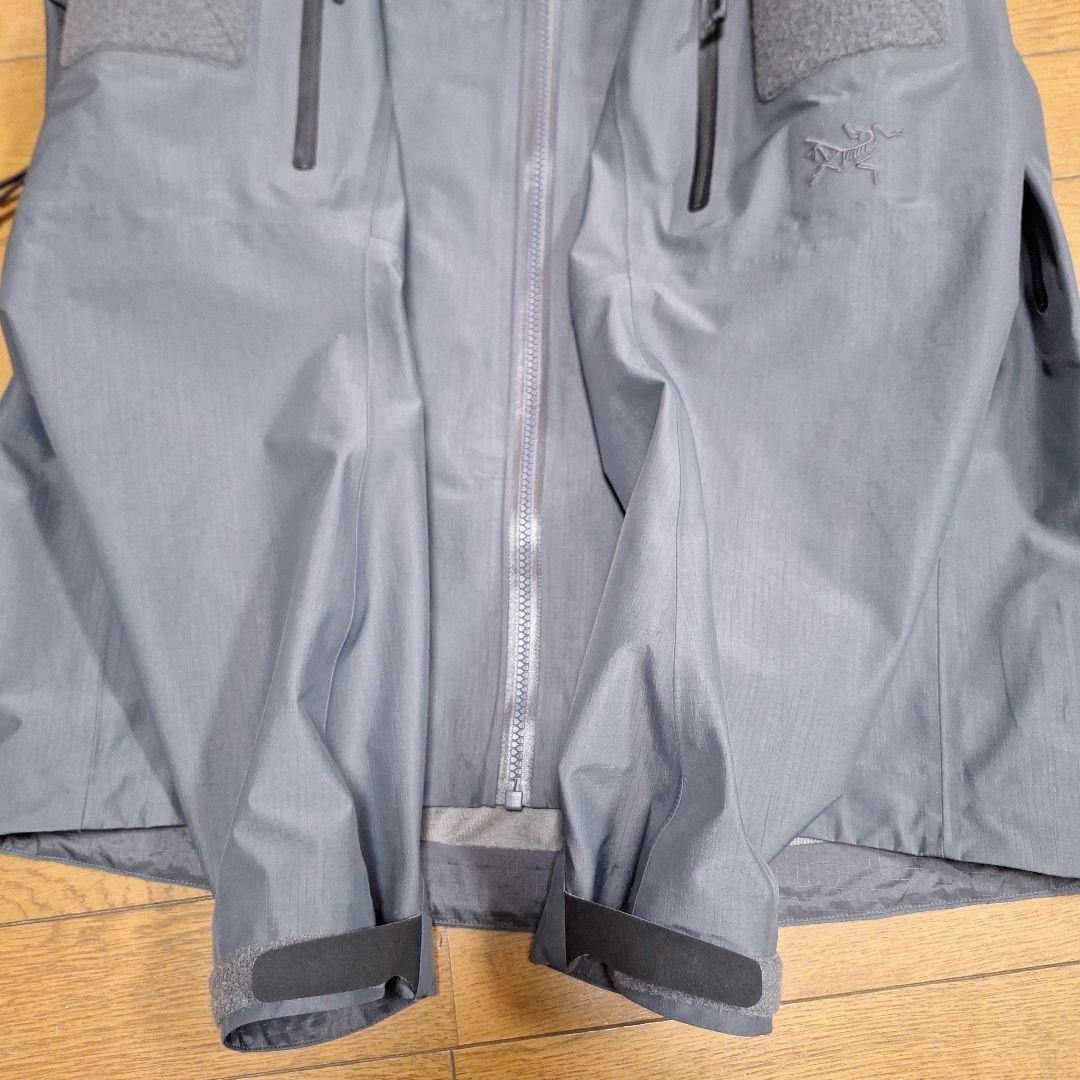 Arc’teryx Leaf　ALPHA JACKET GEN 2　wolf