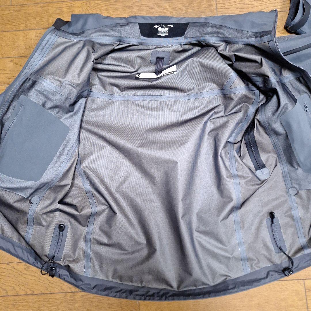 Arc’teryx Leaf　ALPHA JACKET GEN 2　wolf