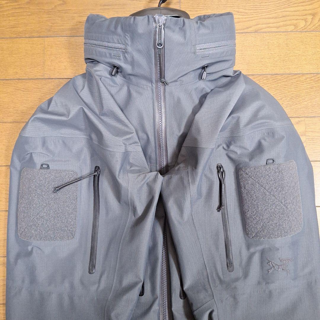 Arc’teryx Leaf　ALPHA JACKET GEN 2　wolf