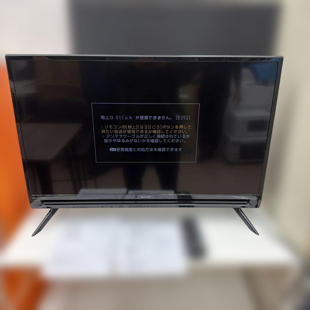 SHARP AQUOS 32インチ液晶カラーテレビ