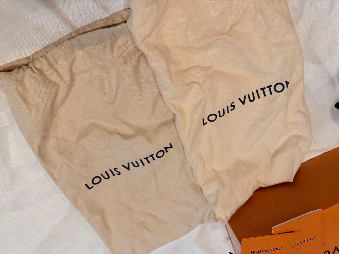LOUIS VUITTON ネイビー スエード パンプス 36 サイズ