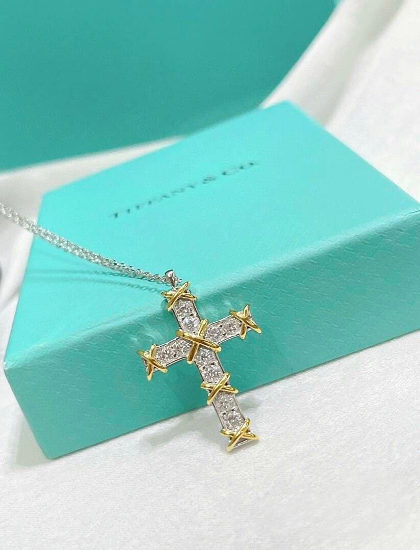 Tiffany クロスネックレス