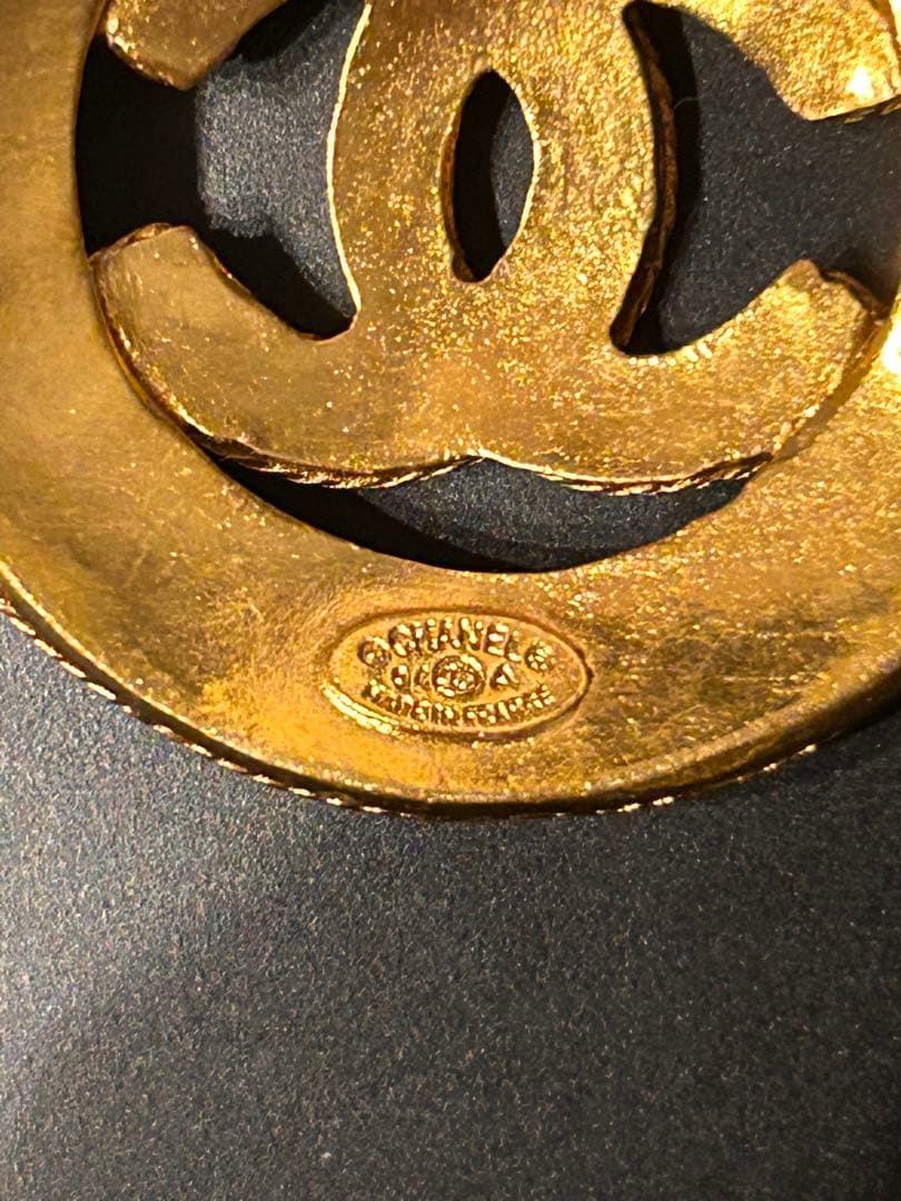 CHANEL ゴールド ロゴペンダント