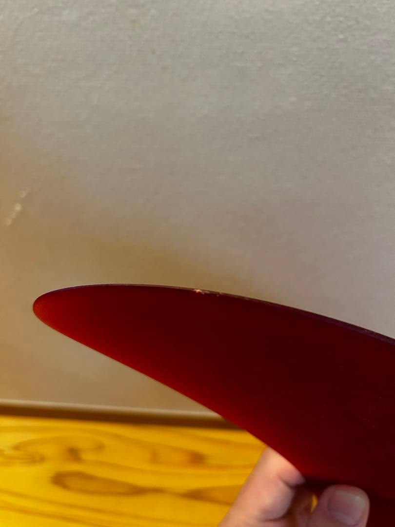 ガトヘロイ　gatoheroi シングルフィン　レッド