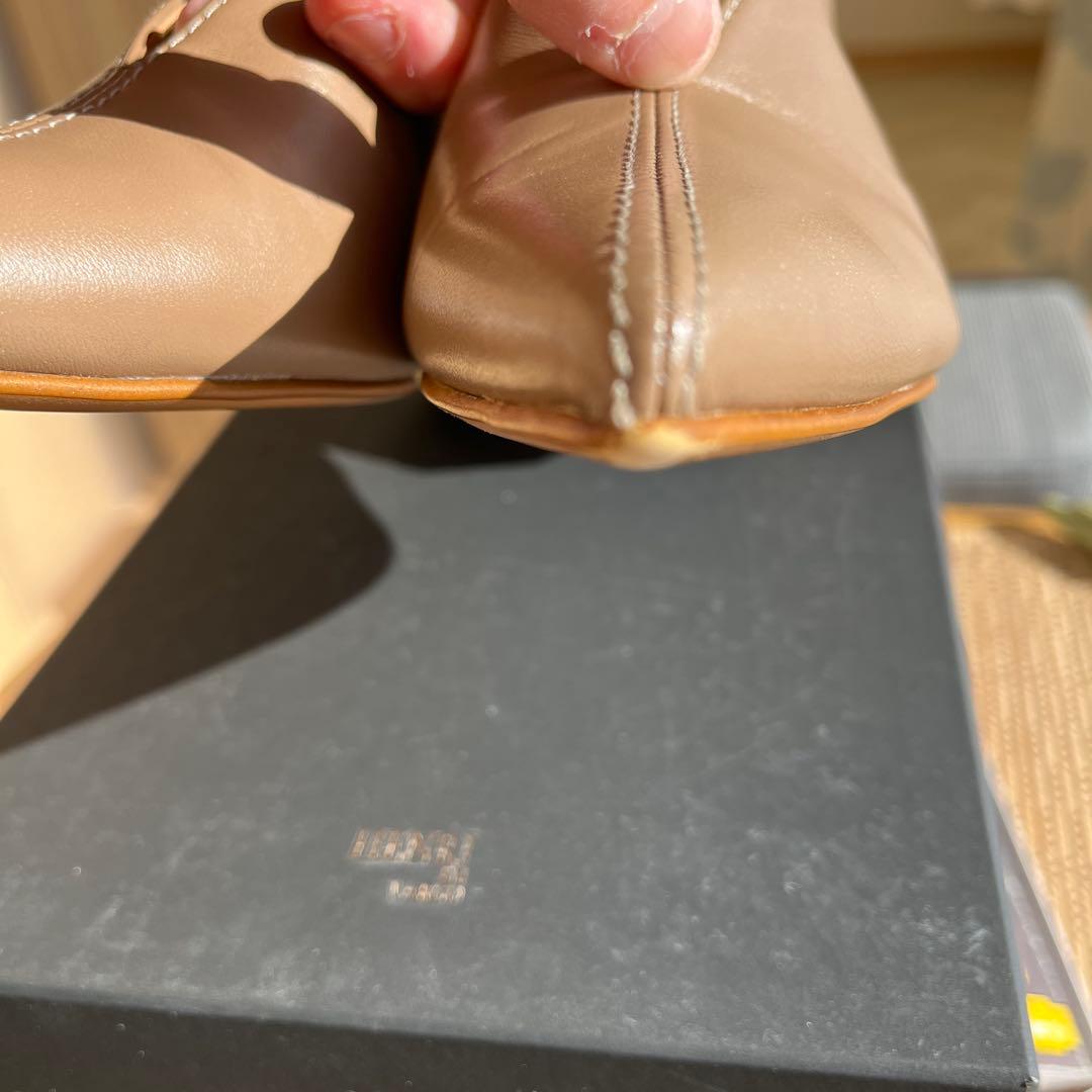 ［お値下げ❗️］HENRI EN VARGO ベージュ ポインテッドトゥヒール
