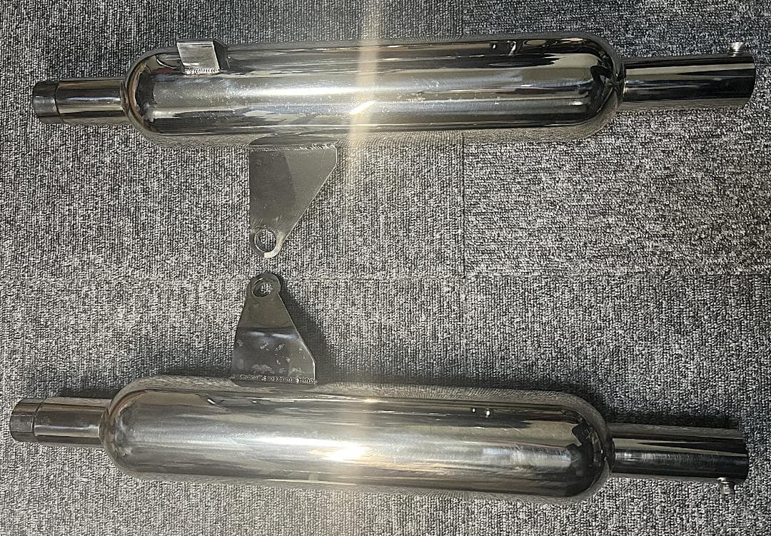 DAIWAサイレンサー マフラー　トライアンフ ボンネビルT120 2016～