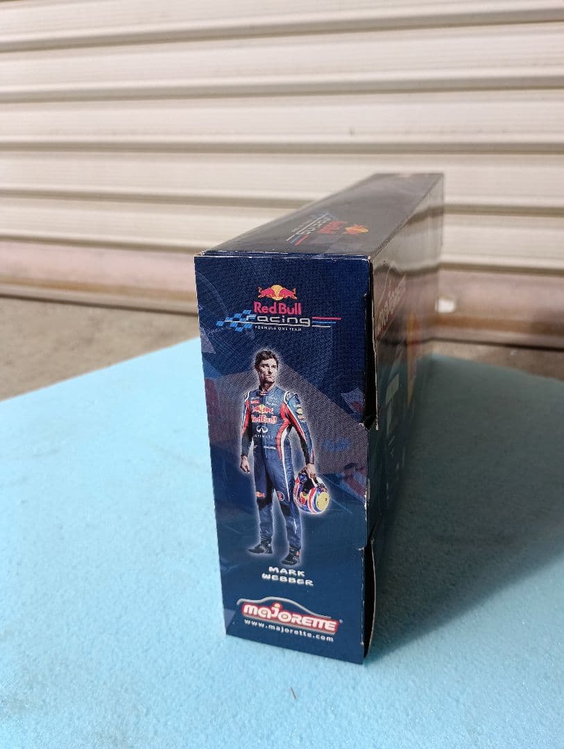 ミニカー Majorette Red Bull Racing Truck Set