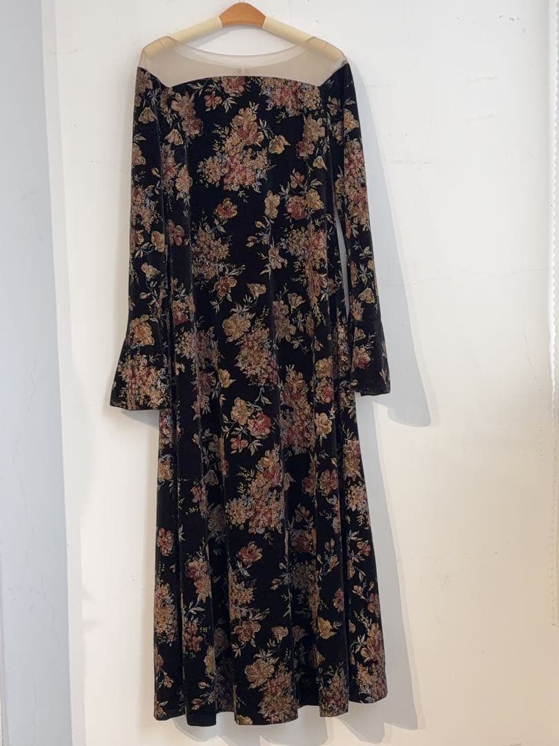 ワンピース FLOWER PRINT VELOUR DRESS