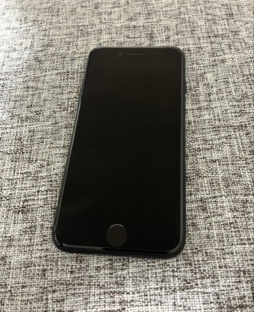 Apple iPhone SE2 64GB ブラック