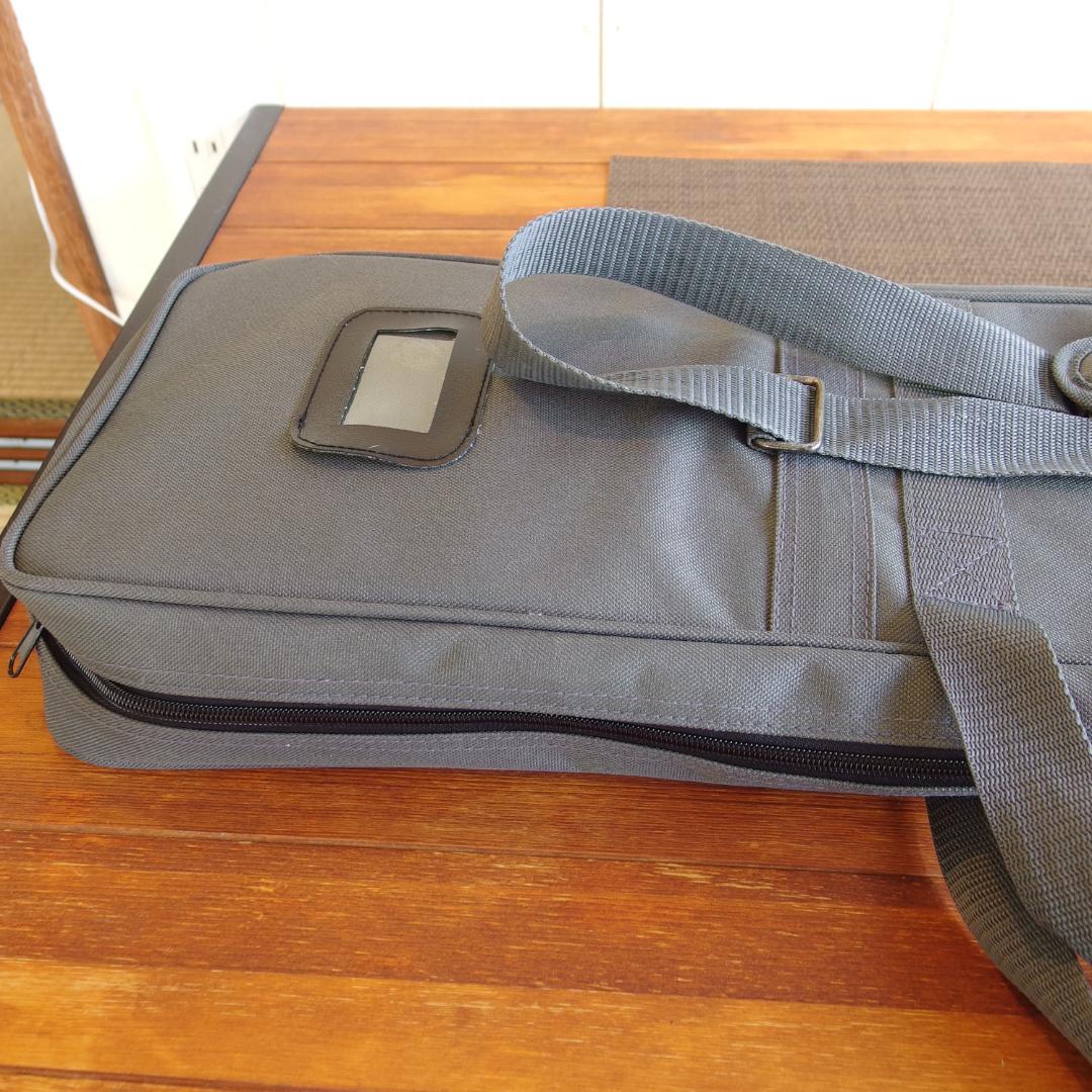 沖縄三線　ケース付き(インナー有り　替え弦多数