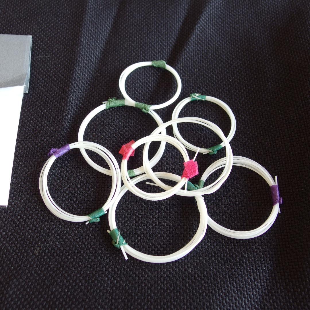 沖縄三線　ケース付き(インナー有り　替え弦多数