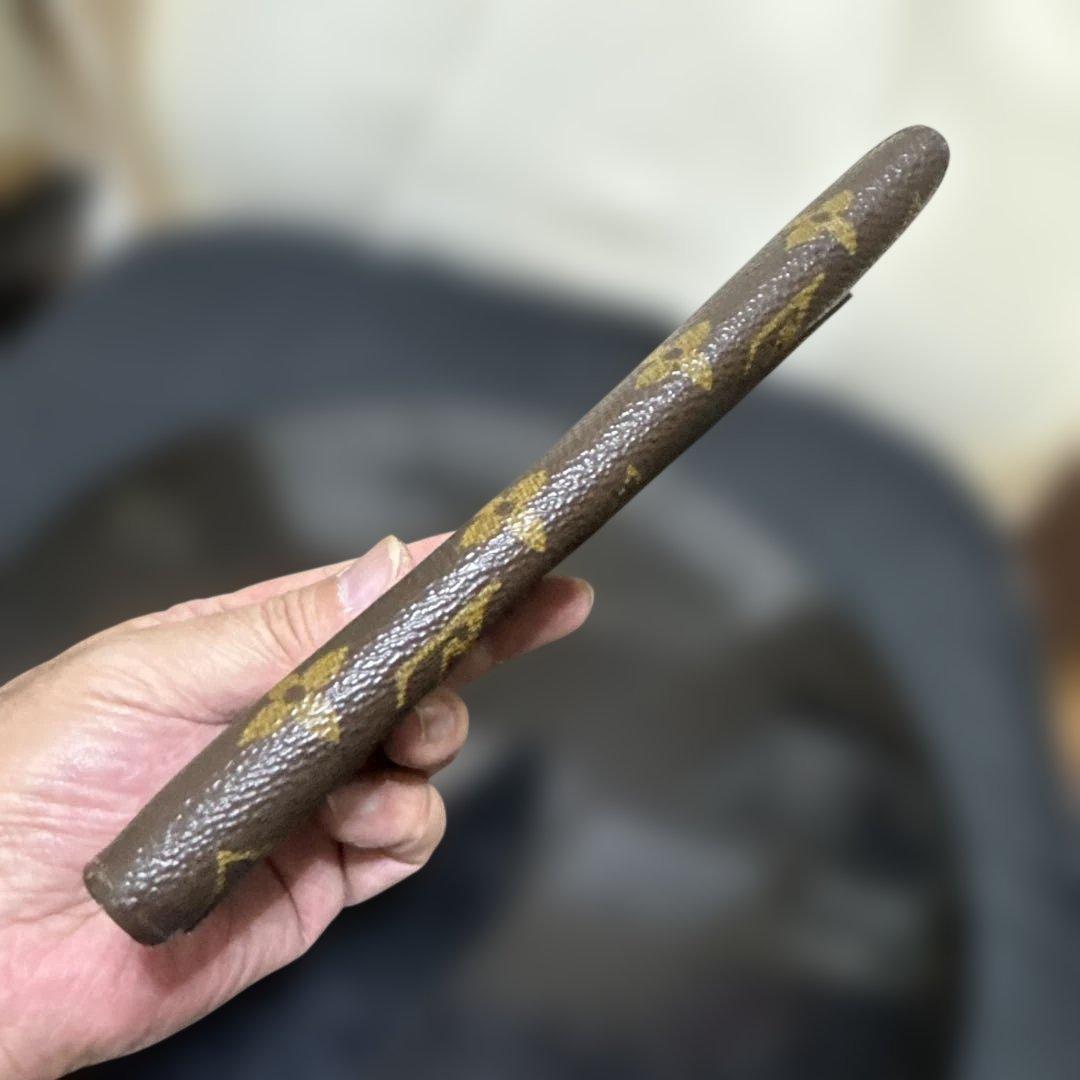 ⑥☆外観美品/優良品☆カード2枚タイプ♪サラ長財布