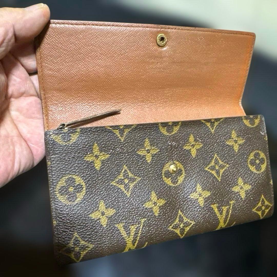 ⑥☆外観美品/優良品☆カード2枚タイプ♪サラ長財布