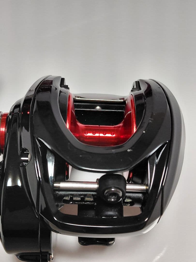 FUNE XT 150P-OP 両軸リール ブラック/レッド