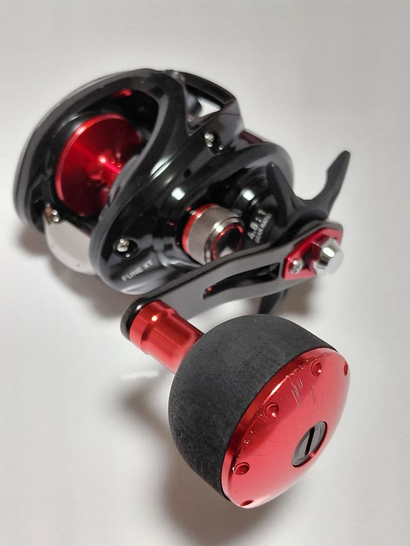FUNE XT 150P-OP 両軸リール ブラック/レッド