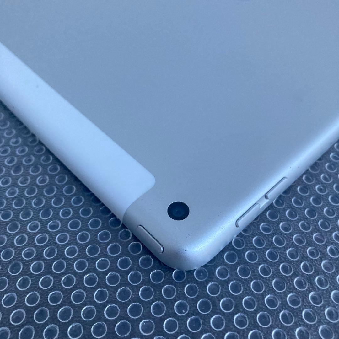 796【早い者勝ち】電池最良好☆iPad7 第7世代 32GB SIMフリー☆