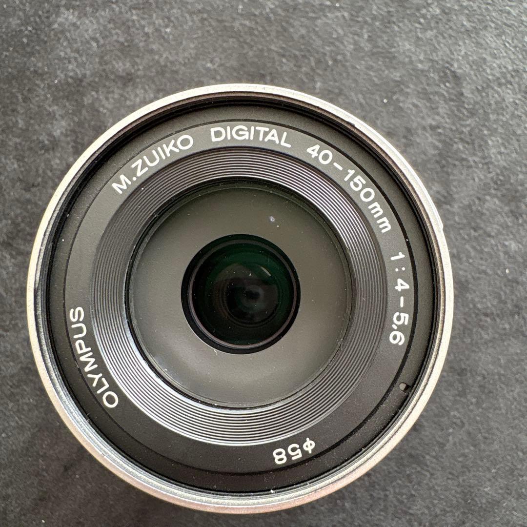 OLYMPUS 40-150mm f/4-5.6 R ズームレンズ