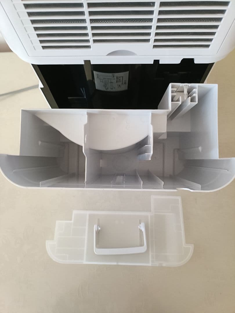 Lysin ／ ライシン コンプレッサー式除湿機 LS-QJ01A 6.5L