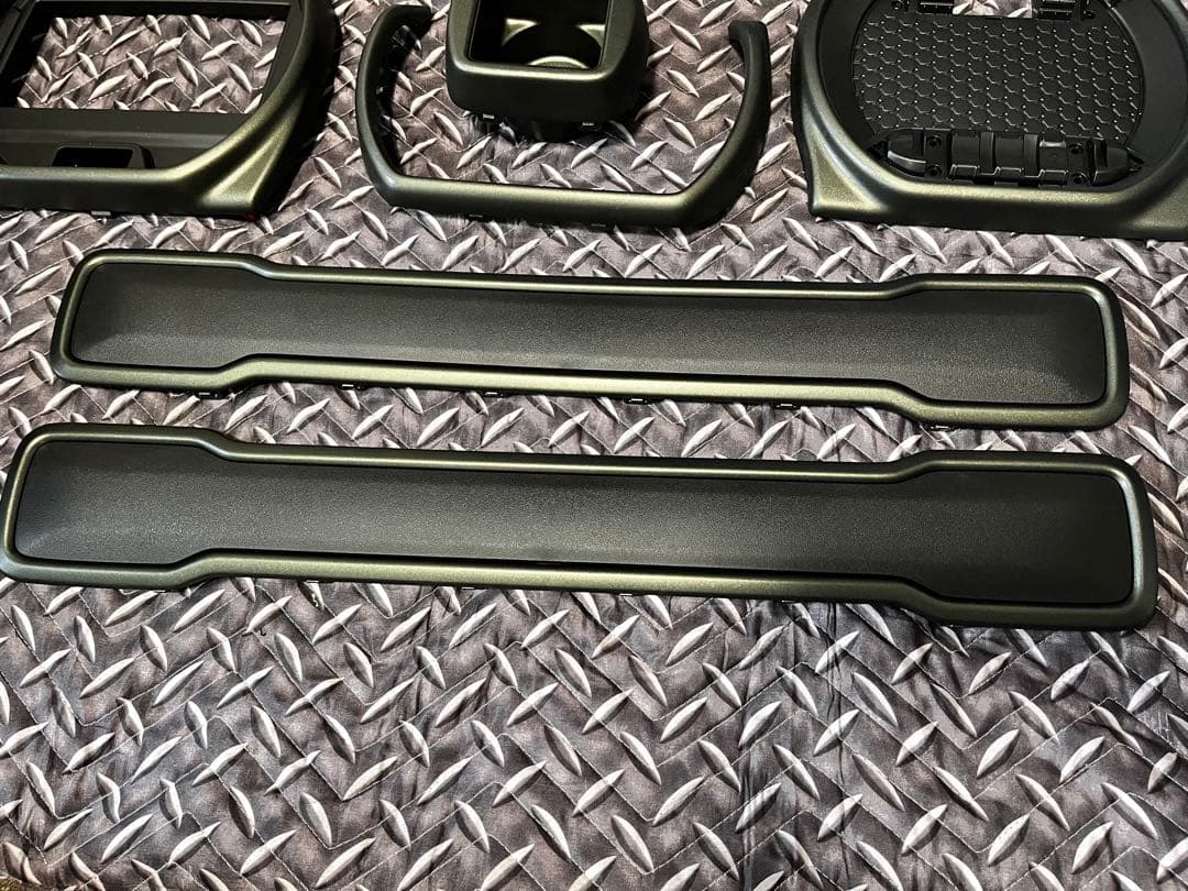 MR92S MR52Sハスラー ドアトリム　ガーニッシュ インパネ　マットカーキ