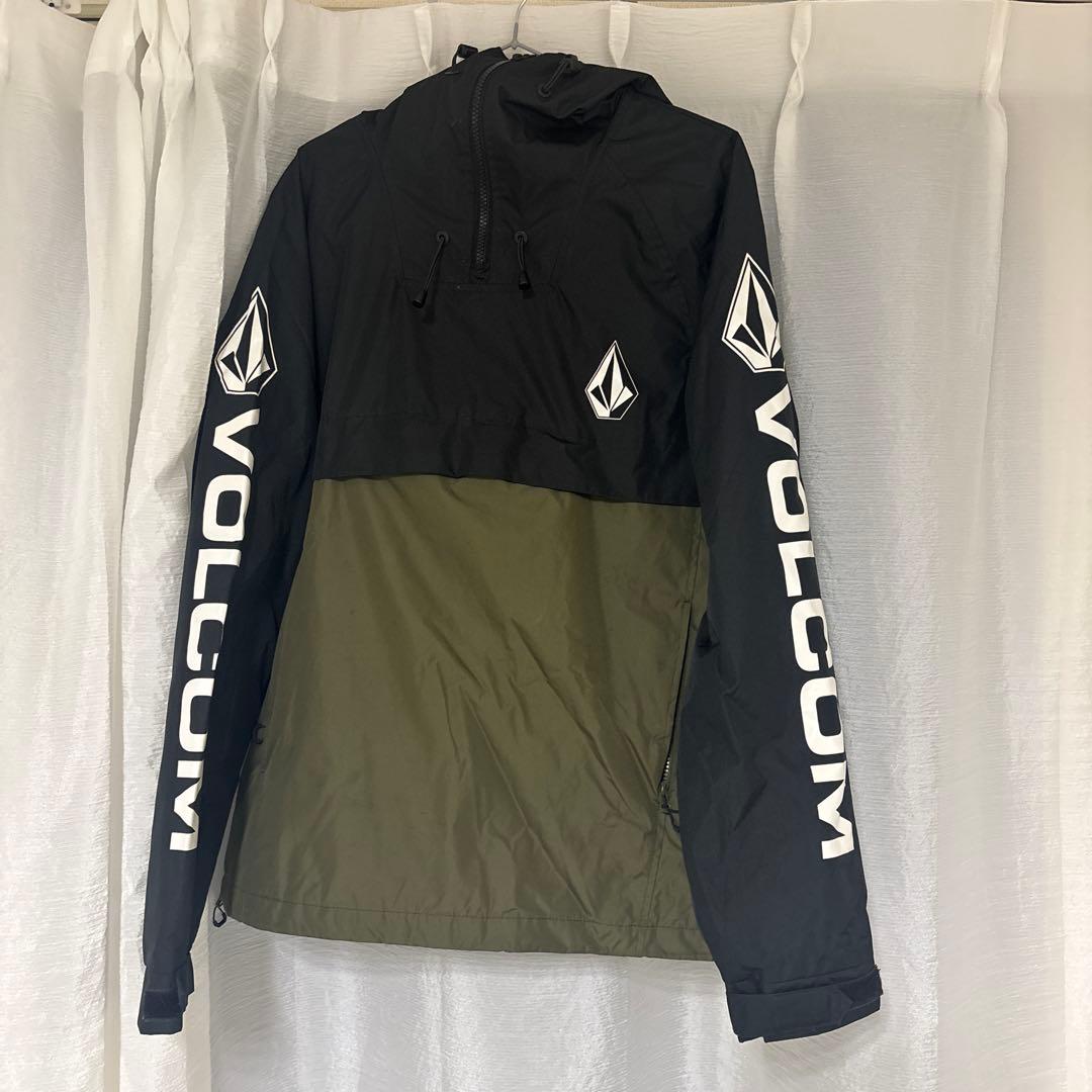 volcom レディース　スノーウェア