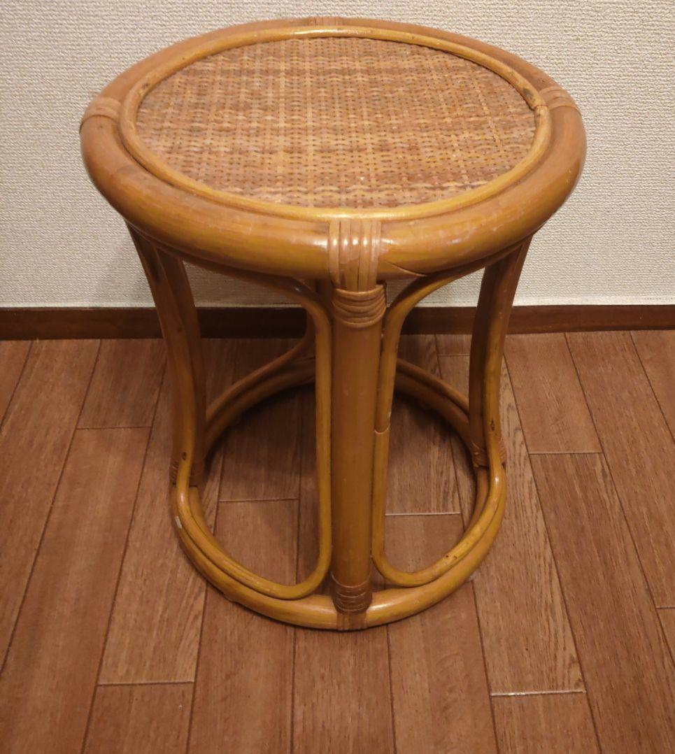 ラタンドレッサー