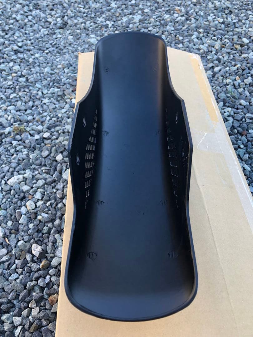 ゼファー400 フロントフェンダー　黒
