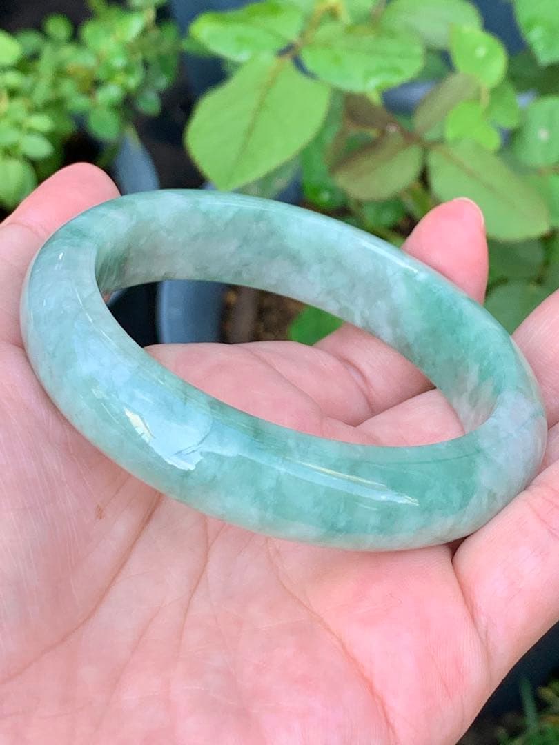 特別価格‼️本翡翠　バングル　新品 0494