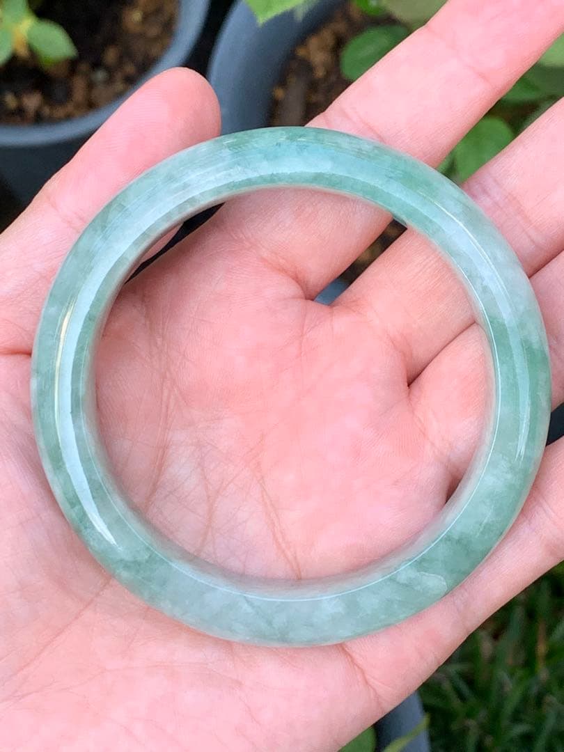 特別価格‼️本翡翠　バングル　新品 0494