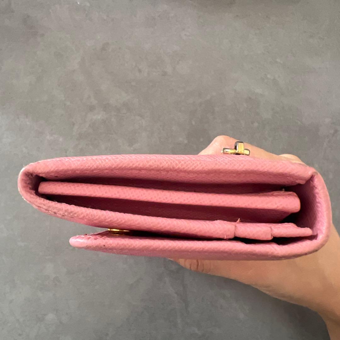 プラダ　長財布　ピンク