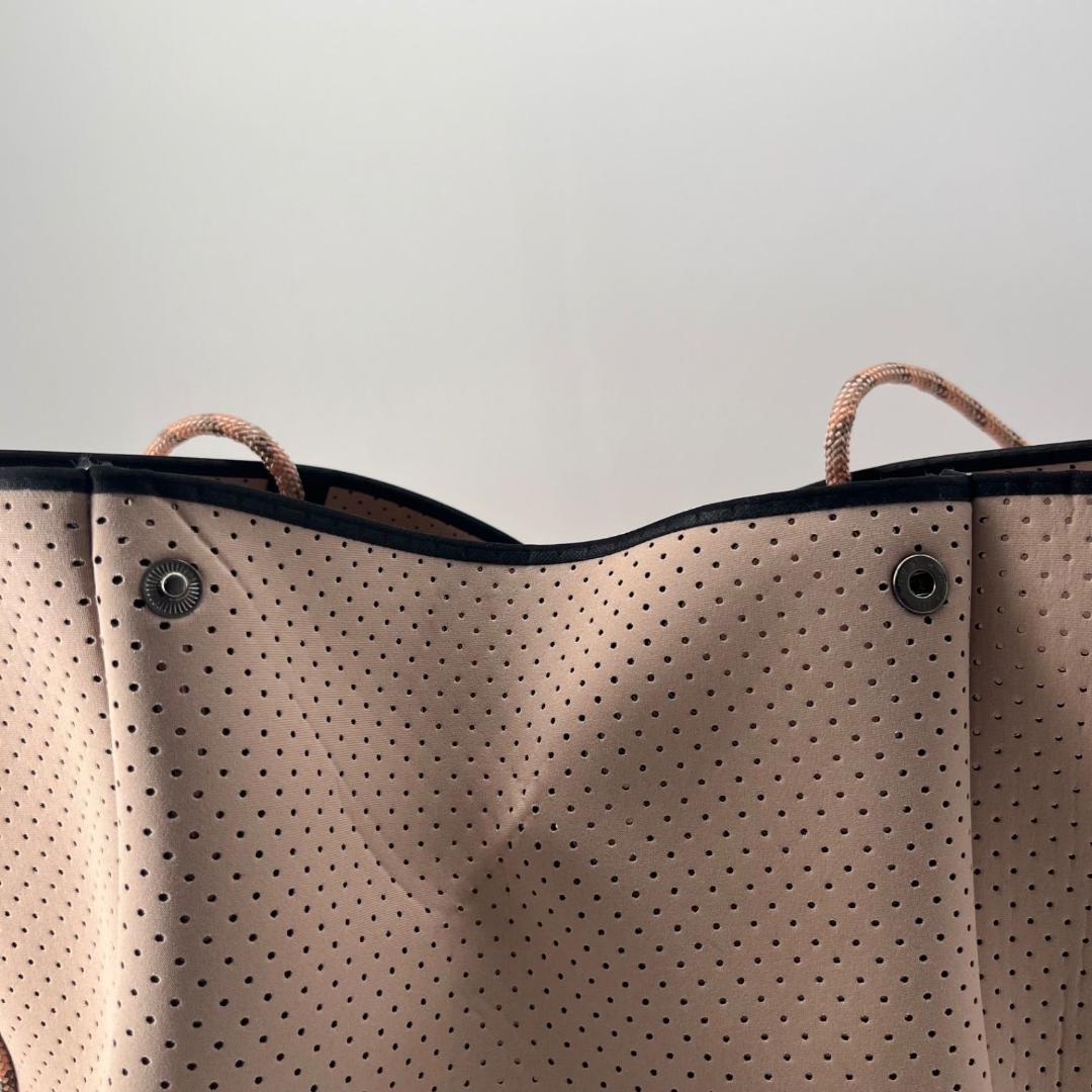 16156✨未使用級✨ステイトオブエスケープ 大容量 トートバッグ 保存袋付