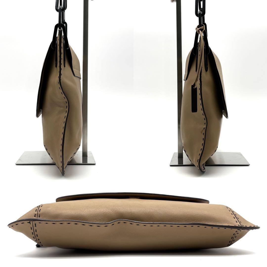 希少・美品 グッチ ワンショルダーバッグ プラスチックチェーン ロゴ ベージュ