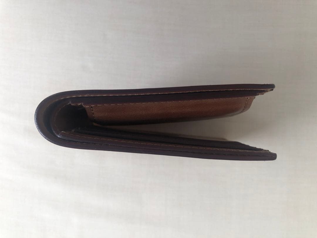 ガンゾ　小銭入れ付き二つ折り財布　シェルコードバン2