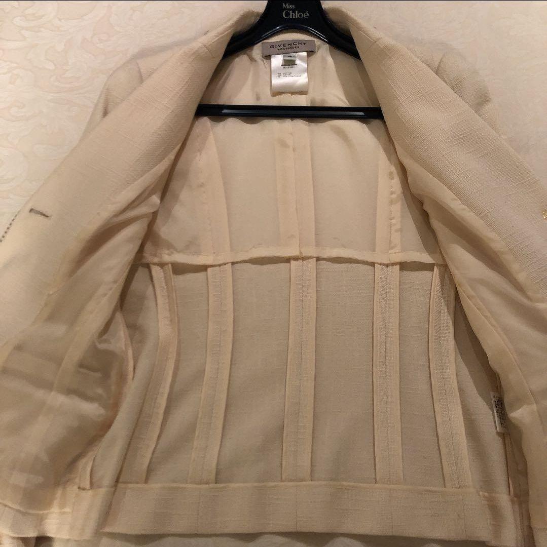 【新品　未使用】ジバンシー　スカートスーツ