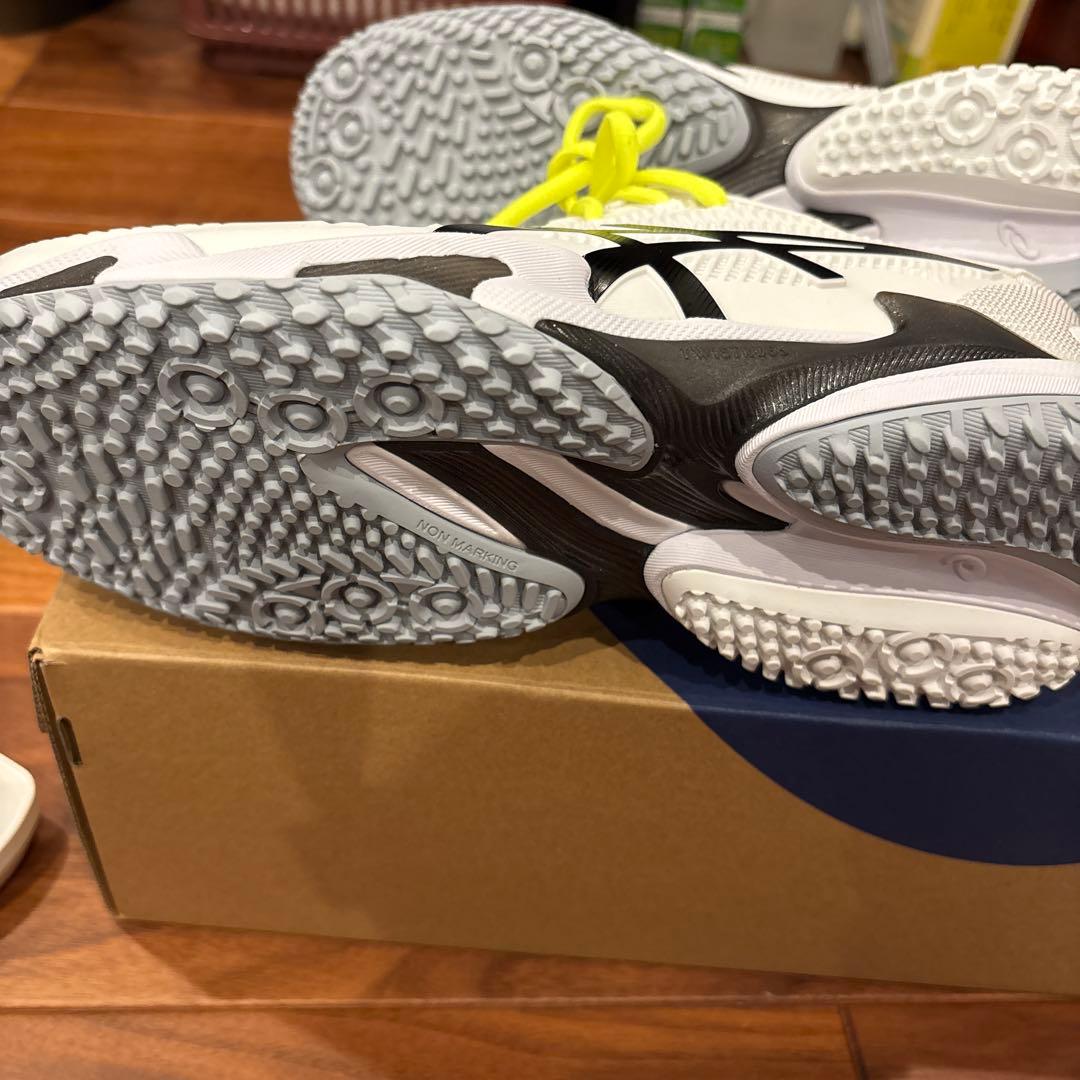 アシックス テニスシューズ オムニクレー　25.5